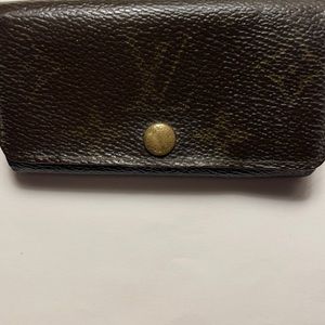 Louis Vuitton vintage monogram 4 key holder